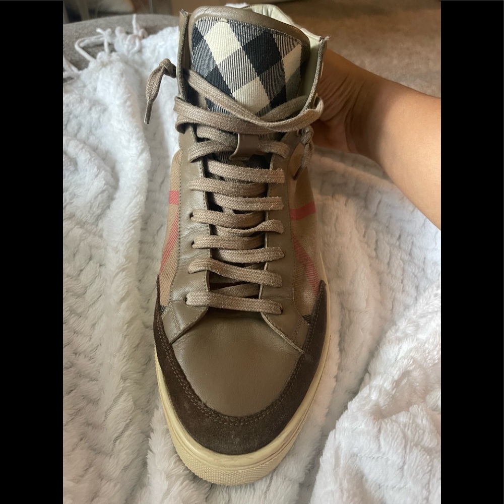 Authentic mens burberry sneakers